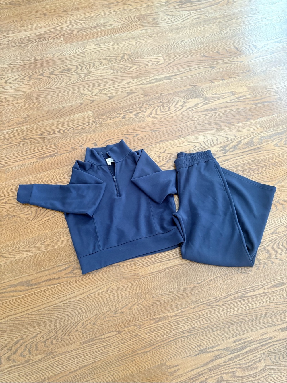 Vintage Havana navy lounge set.